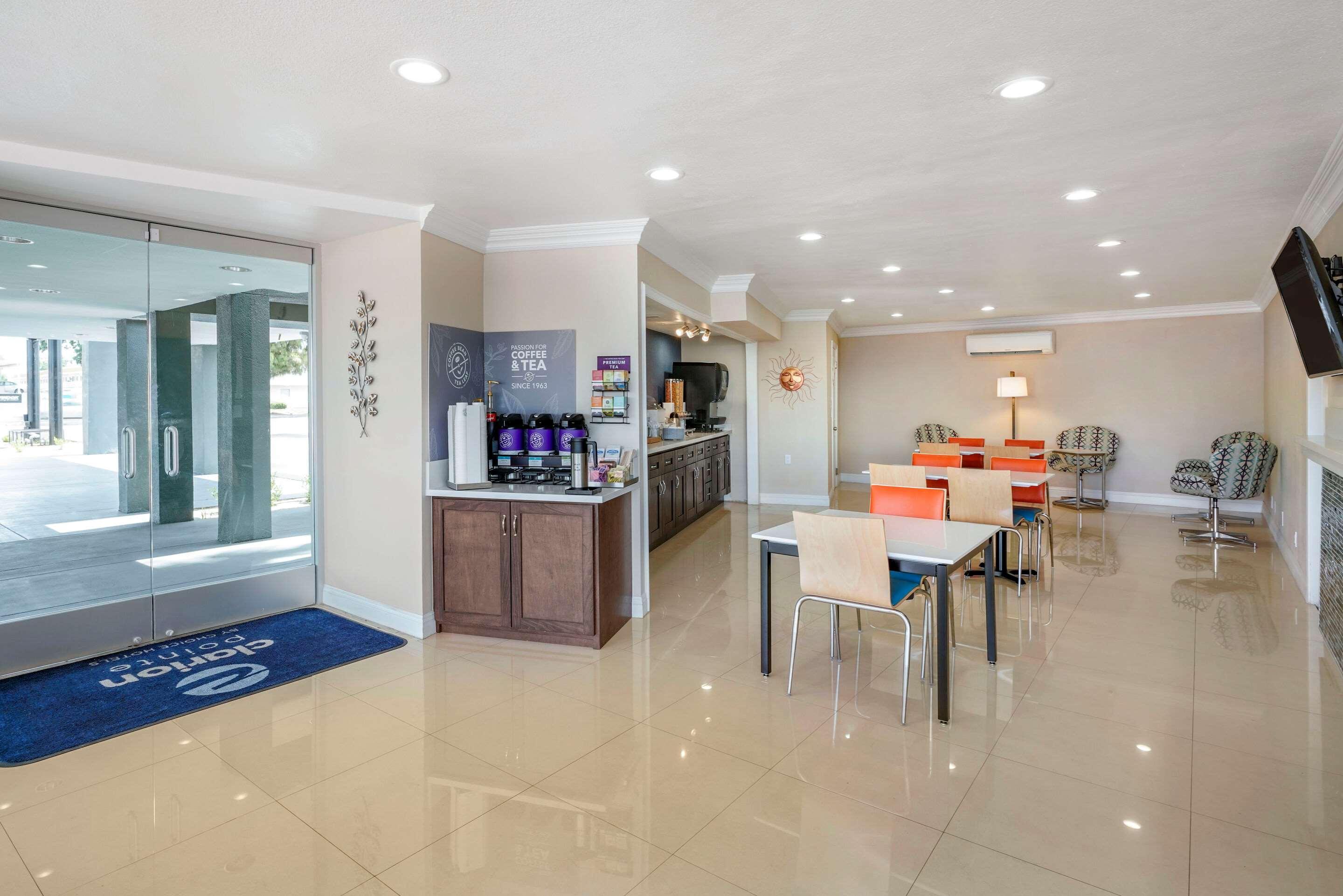 Clarion Pointe Fresno Near Yosemite Hotel Ngoại thất bức ảnh