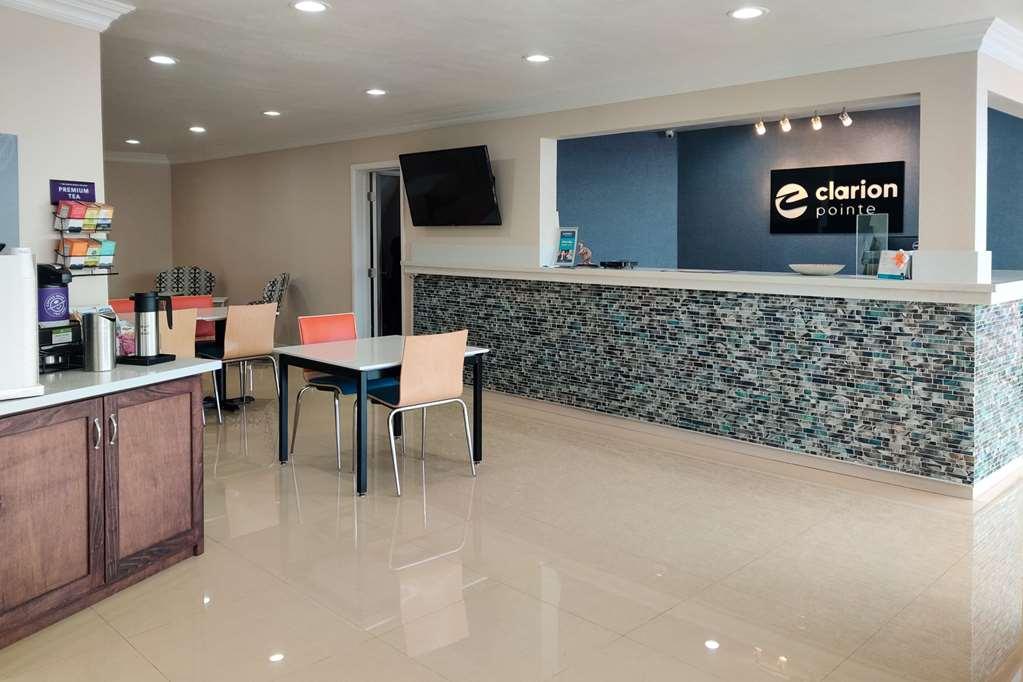 Clarion Pointe Fresno Near Yosemite Hotel Nội địa bức ảnh
